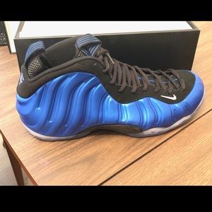 Nike air foamposite one royal blue